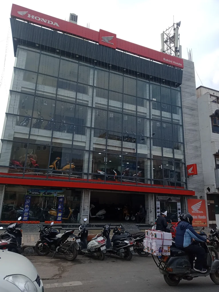 Rohini Honda Sector-3 showroom